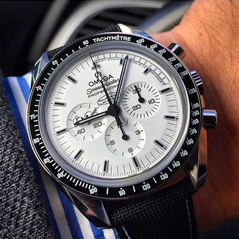 omega speedmaster snoopy 2015|Omega Speedmaster Snoopy edition.